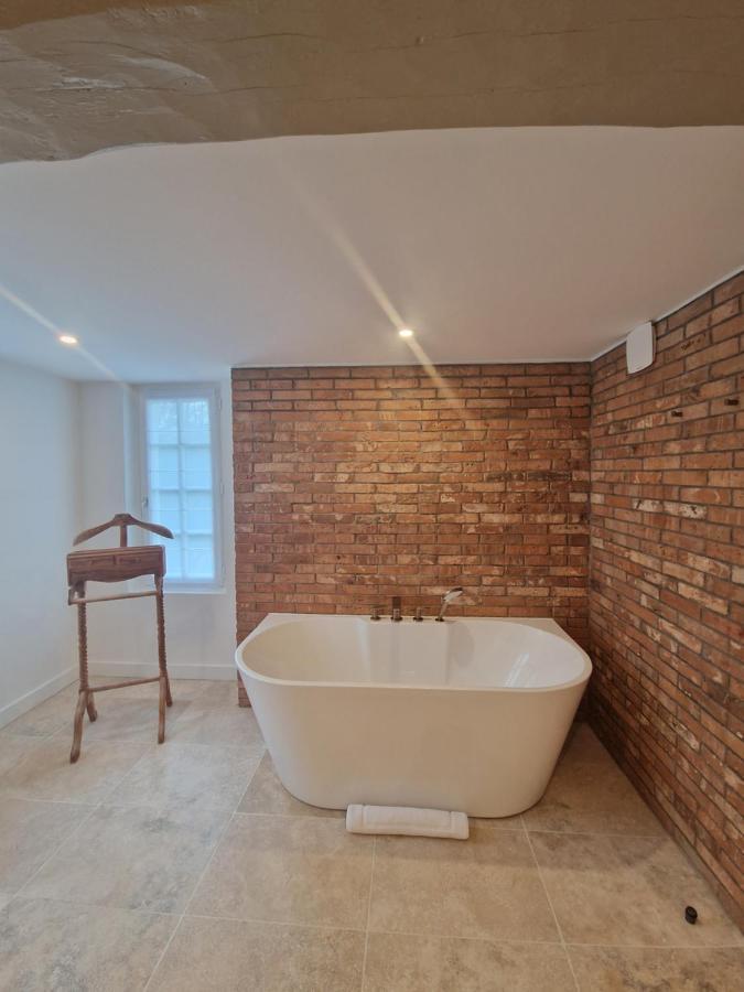 Bedroom 2 Deluxe Double Room Shower Bath Garden River View,1399482113:JPEG