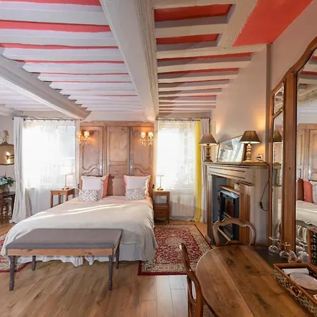La Maison de Honfleur Bed&Breakfast-2